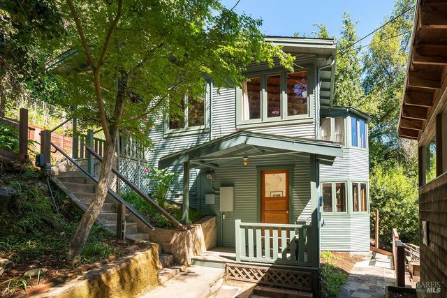 68 Wreden Ave, Fairfax, CA 94930