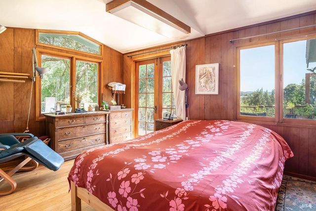 68 Wreden Ave, Fairfax, CA 94930