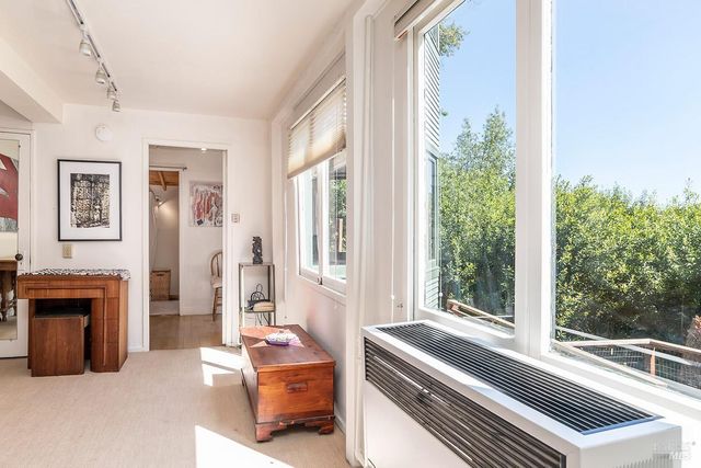 68 Wreden Ave, Fairfax, CA 94930