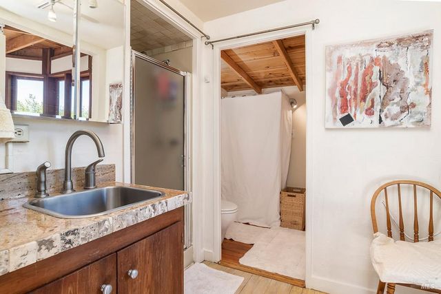 68 Wreden Ave, Fairfax, CA 94930