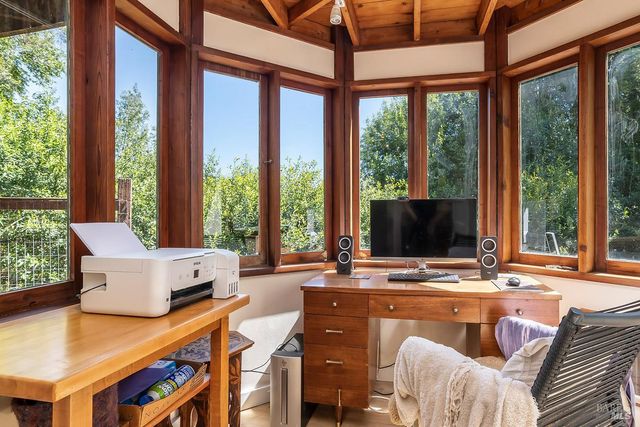 68 Wreden Ave, Fairfax, CA 94930