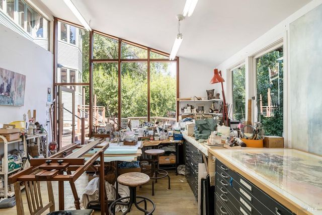 68 Wreden Ave, Fairfax, CA 94930