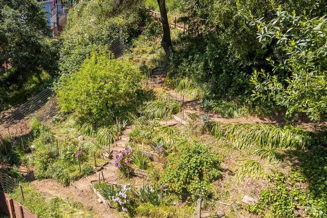 68 Wreden Ave, Fairfax, CA 94930