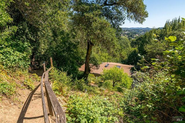 68 Wreden Ave, Fairfax, CA 94930