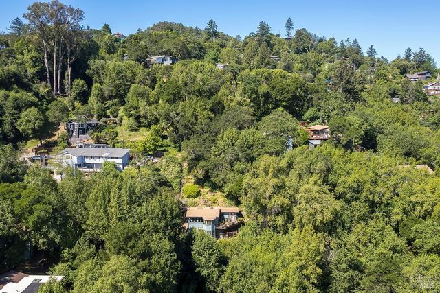 68 Wreden Ave, Fairfax, CA 94930