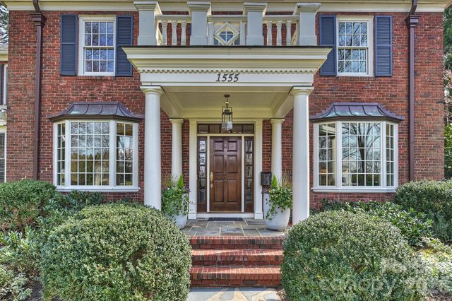 1555 Queens Road W, Charlotte, NC 28207