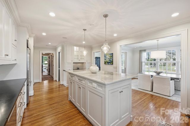 1555 Queens Road W, Charlotte, NC 28207