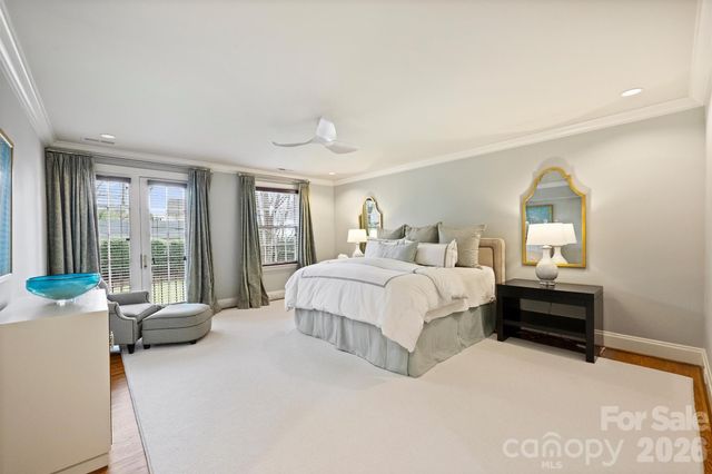 1555 Queens Road W, Charlotte, NC 28207