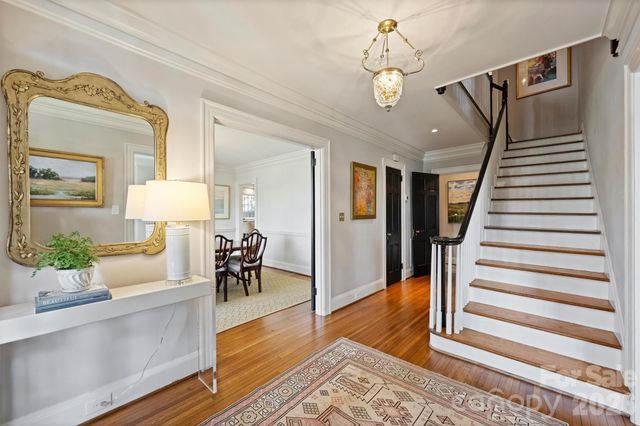 1555 Queens Road W, Charlotte, NC 28207