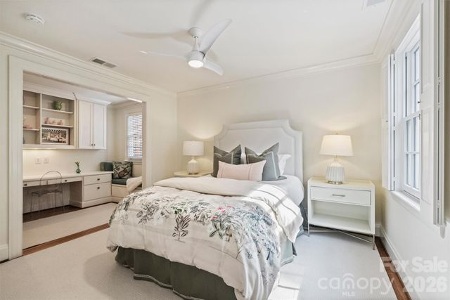 1555 Queens Road W, Charlotte, NC 28207