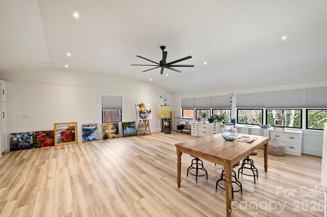 1555 Queens Road W, Charlotte, NC 28207