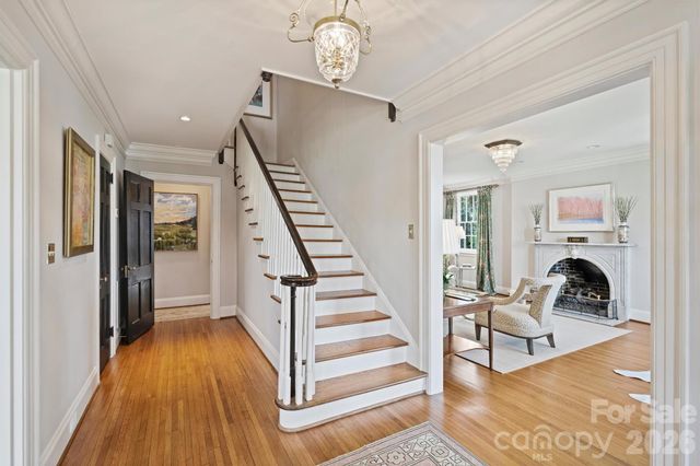 1555 Queens Road W, Charlotte, NC 28207