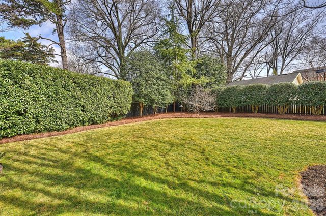 1555 Queens Road W, Charlotte, NC 28207