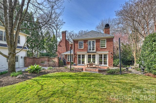 1555 Queens Road W, Charlotte, NC 28207