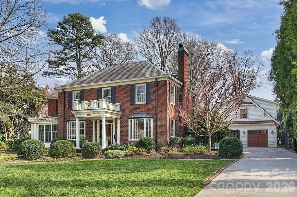 1555 Queens Road W, Charlotte, NC 28207