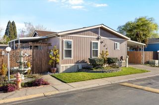 1570 S Peach Street SPC 15, Medford, OR 97501