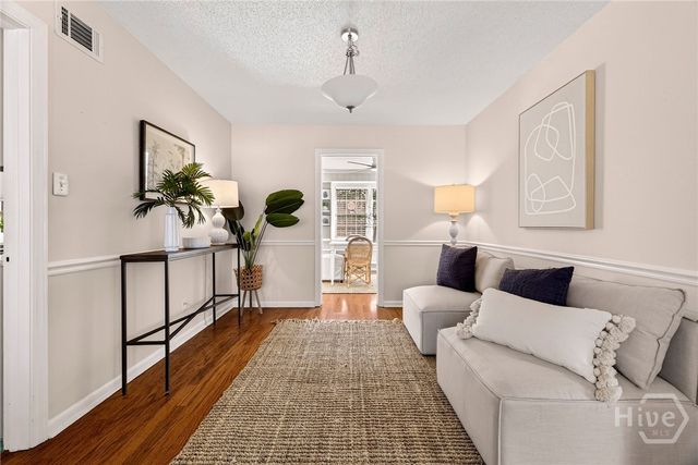 30 Cardinal Road, Savannah, GA 31406