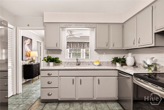 30 Cardinal Road, Savannah, GA 31406