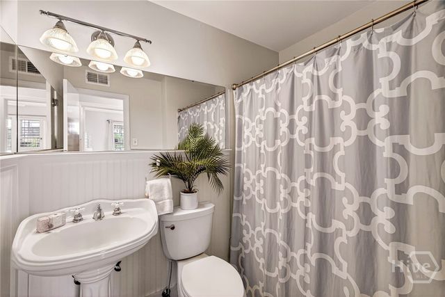 30 Cardinal Road, Savannah, GA 31406