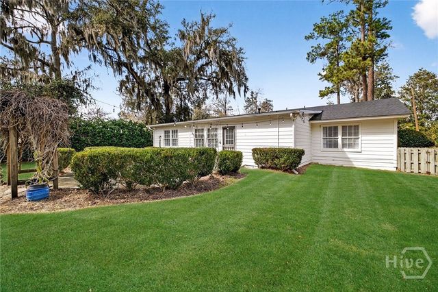 30 Cardinal Road, Savannah, GA 31406