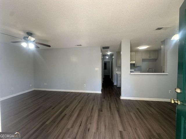 124 Glynn Addy Drive 12135, Stockbridge, GA 30281