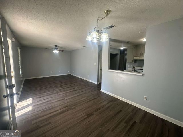 124 Glynn Addy Drive 12135, Stockbridge, GA 30281