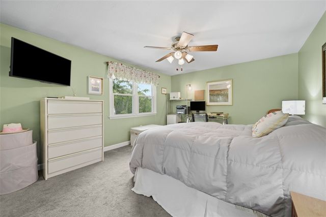 907 Cottingham Drive, Mccandless, PA 15101