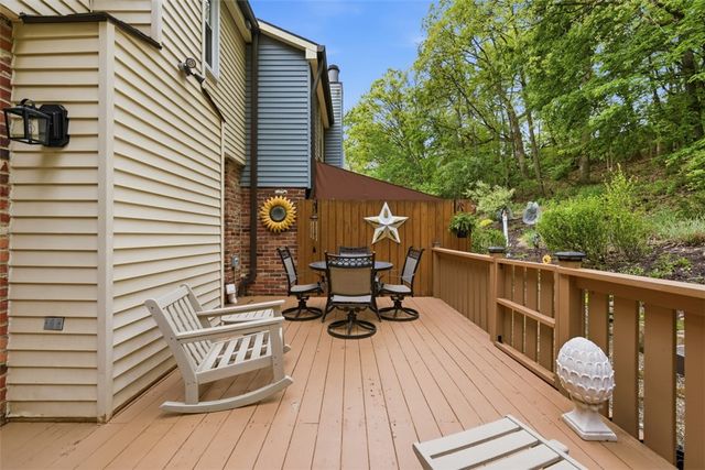 907 Cottingham Drive, Mccandless, PA 15101