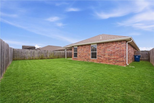 6110 McClellen Street, Bentonville, AR 72713