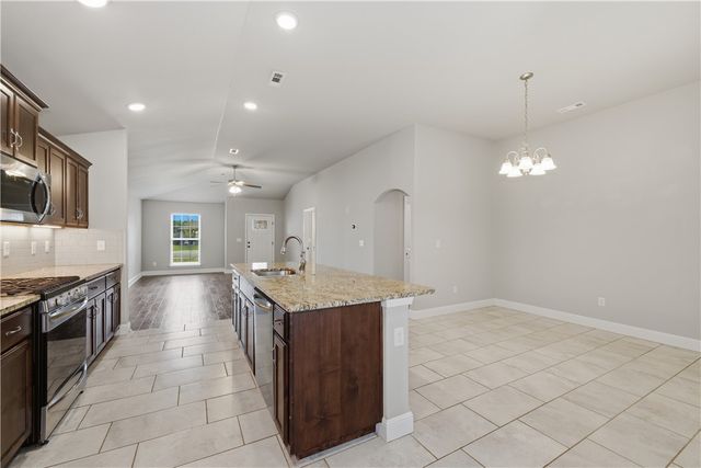 6110 McClellen Street, Bentonville, AR 72713