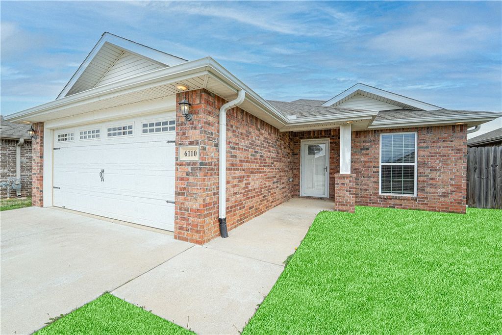 6110 McClellen Street, Bentonville, AR 72713