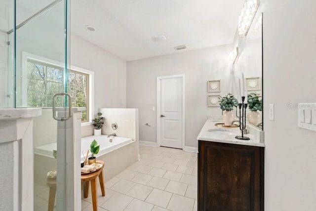 21324 NW 217TH DRIVE, High Springs, FL 32643