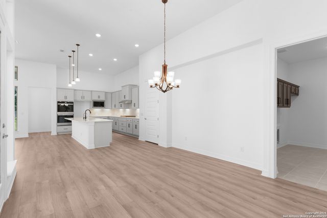 231 CINNAMON CREEK, Boerne, TX 78006