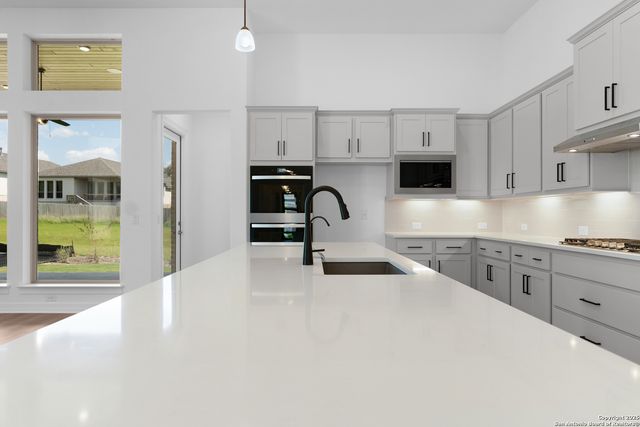 231 CINNAMON CREEK, Boerne, TX 78006