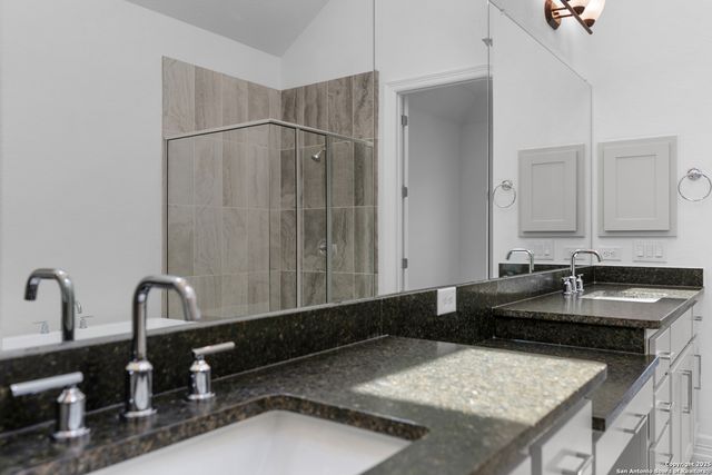 231 CINNAMON CREEK, Boerne, TX 78006