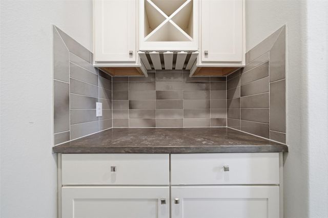 109 Mark WAY, Liberty Hill, TX 78642