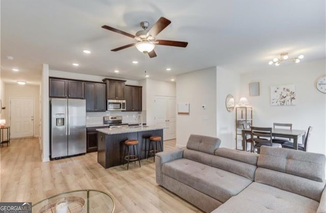 4565 Bishops Lane, Oakwood, GA 30566