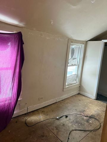 11715 S Wentworth Avenue, Chicago, IL 60628