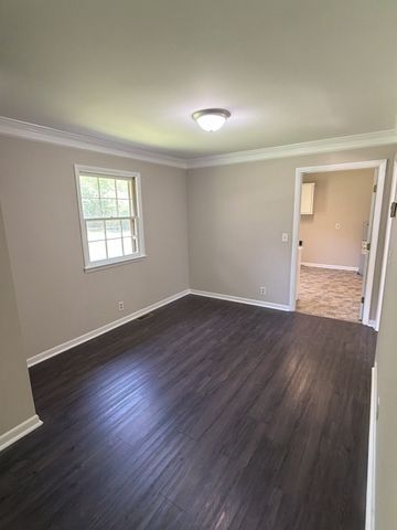 2222 Riley Rd, Murfreesboro, TN 37130