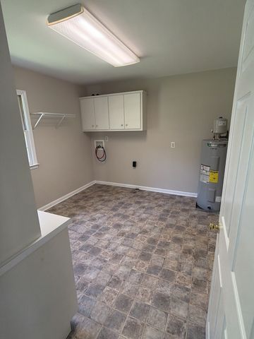 2222 Riley Rd, Murfreesboro, TN 37130