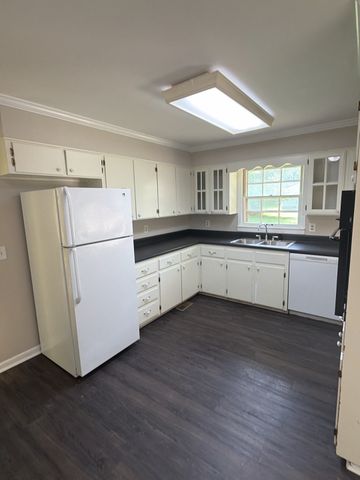 2222 Riley Rd, Murfreesboro, TN 37130