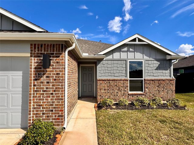 135 Road 51030, Cleveland, TX 77327