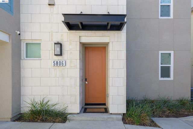 5806 Silhouette Ct, Dublin, CA 94568