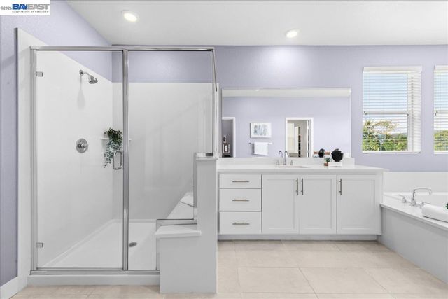 5806 Silhouette Ct, Dublin, CA 94568