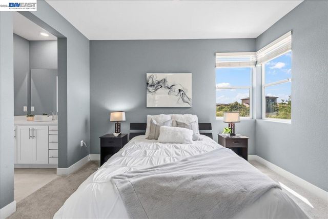 5806 Silhouette Ct, Dublin, CA 94568