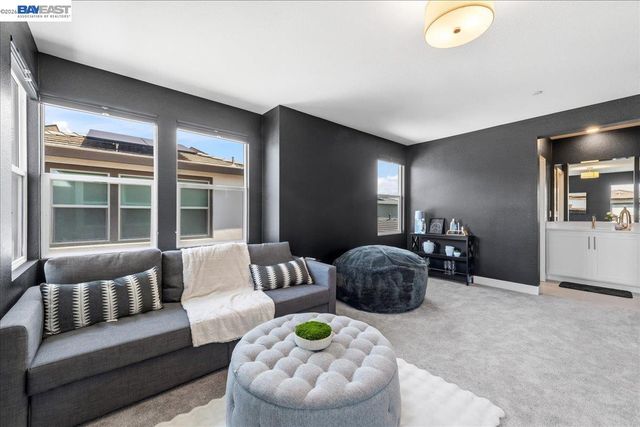 5806 Silhouette Ct, Dublin, CA 94568