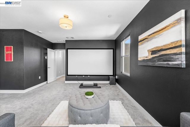 5806 Silhouette Ct, Dublin, CA 94568