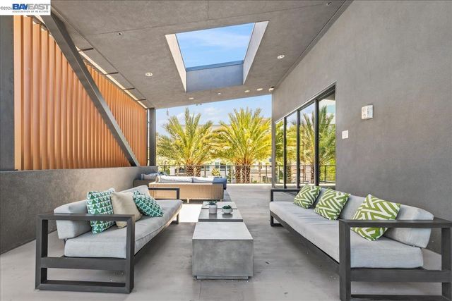 5806 Silhouette Ct, Dublin, CA 94568