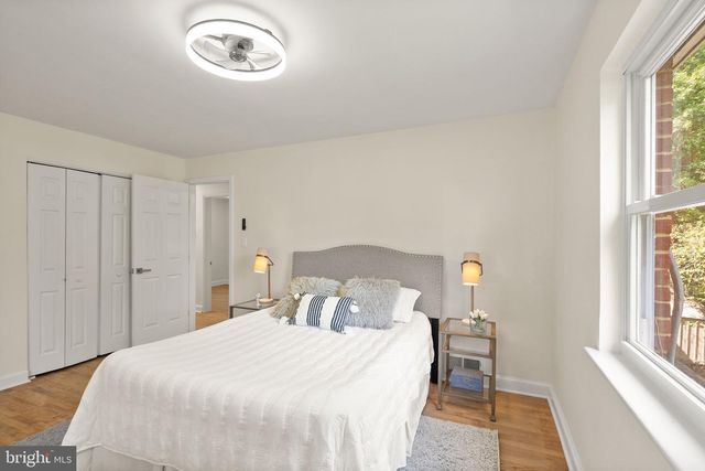 7028 BRADLEY CIR, Annandale, VA 22003