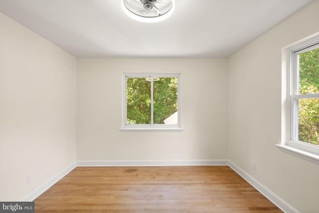 7028 BRADLEY CIR, Annandale, VA 22003